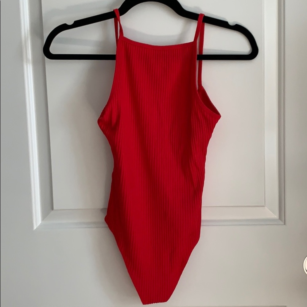 New Aritzia Wilfred Red Bodysuit with Scooped Back